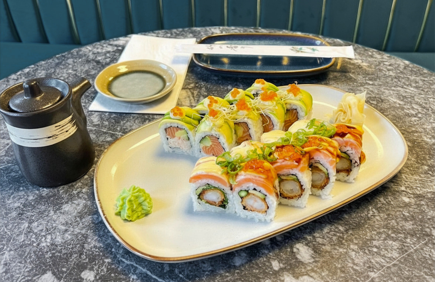 Spar 50 % på Deluxe-sushi hos populære Lyokoi i Odense