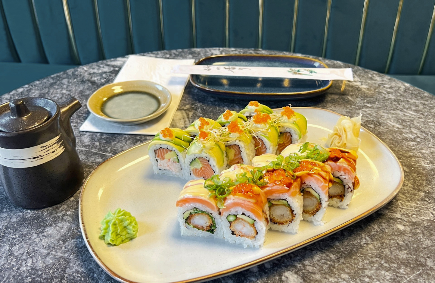Spar 50 % på Deluxe-sushi hos populære Lyokoi i Odense
