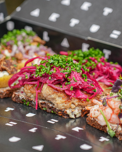 Blandt Aalborgs bedste: Lækkert Smørrebrød til 2 personer for 220 kr.