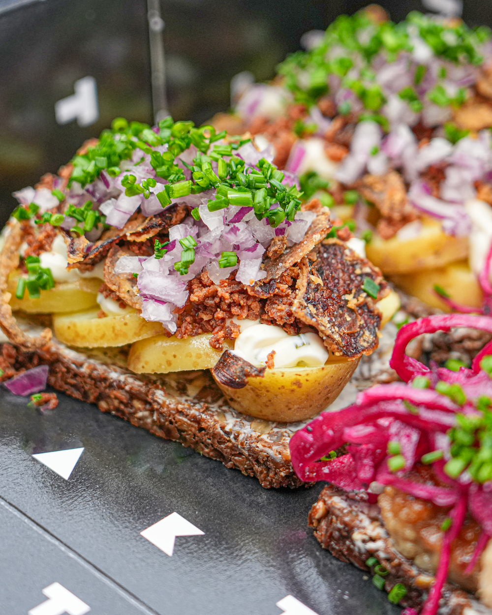 Blandt Aalborgs bedste: Lækkert Smørrebrød til 2 personer for 220 kr.