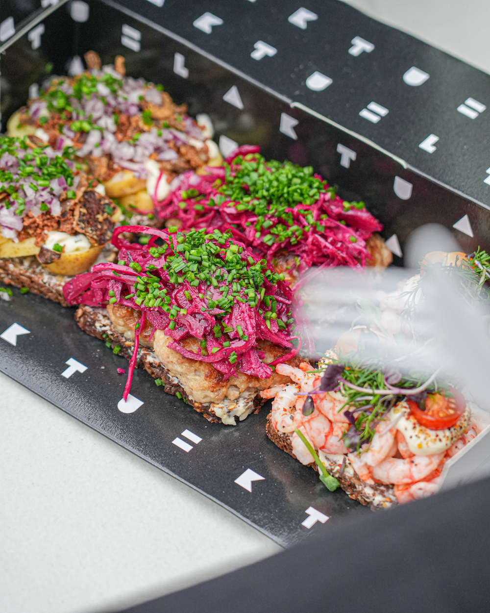 Blandt Aalborgs bedste: Lækkert Smørrebrød til 2 personer for 220 kr.