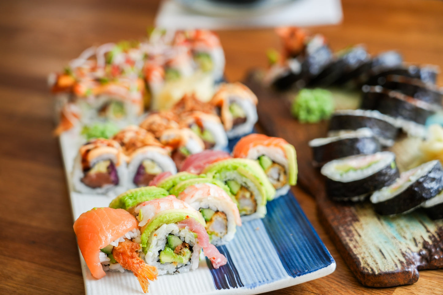 Kun 249 kr. - Luksus-sushi i Aalborg for 2 personer med 36 Deluxe-stykker