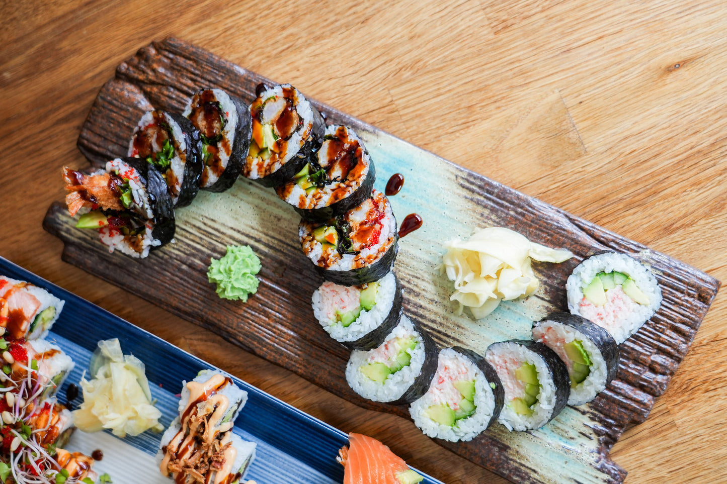Kun 249 kr. - Luksus-sushi i Aalborg for 2 personer med 36 Deluxe-stykker