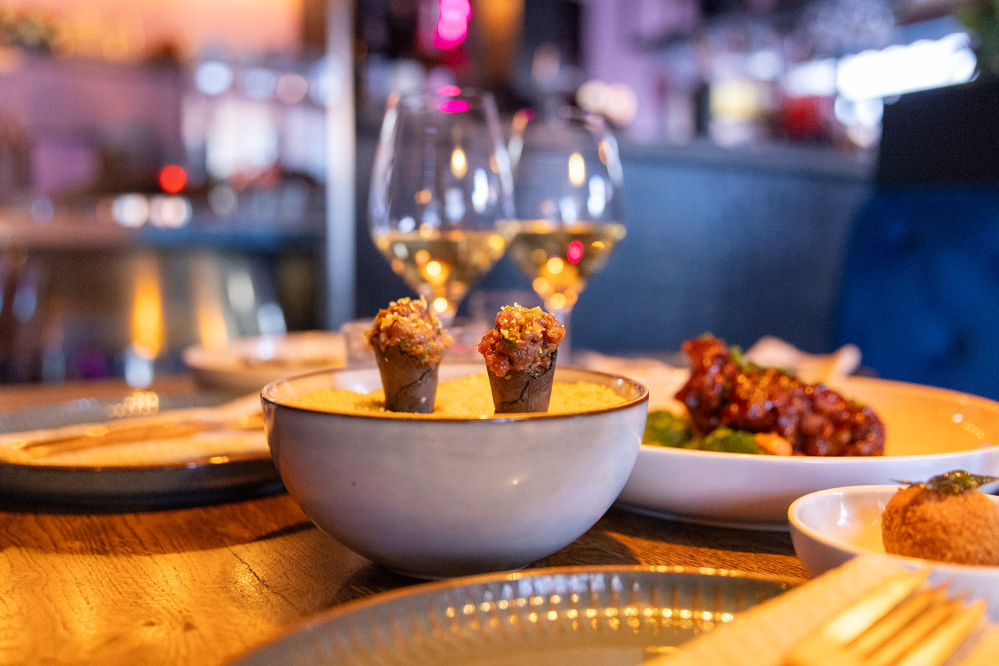 Få 6 serveringer & en cocktail til kun 265 kr. på ChaaCha