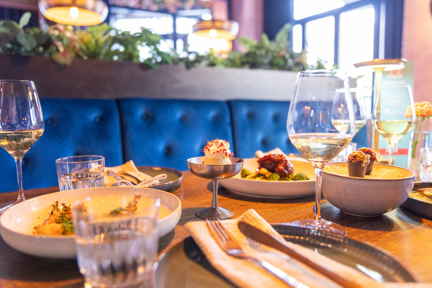 Få 6 serveringer & en cocktail til kun 265 kr. på ChaaCha