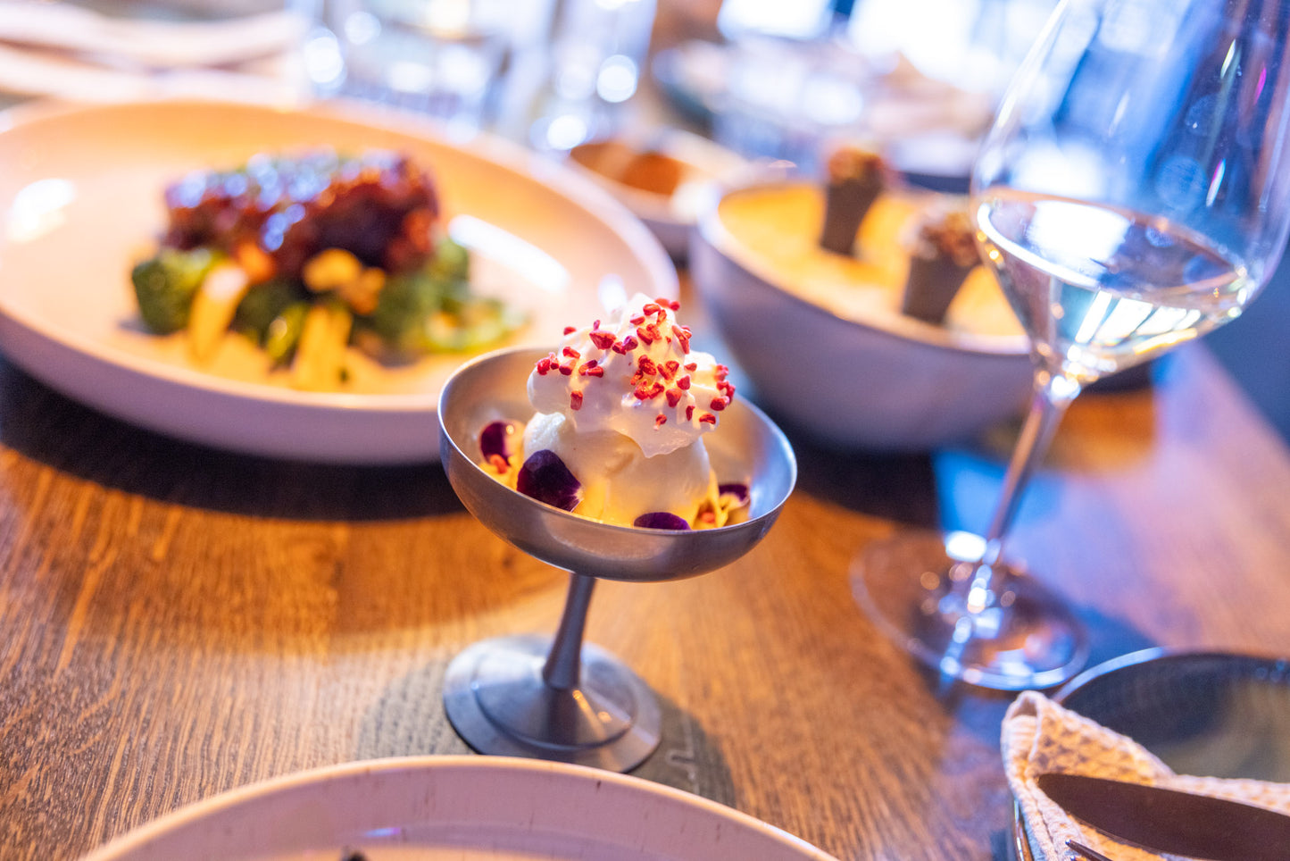 Få 6 serveringer & en cocktail til kun 265 kr. på ChaaCha