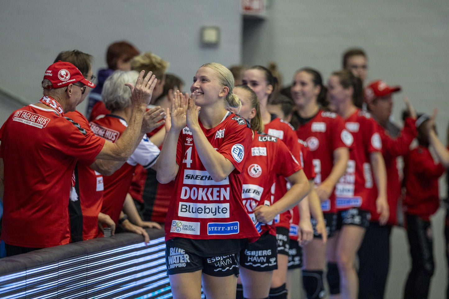 Vildt tilbud: Spar 60% på valgfri Team Esbjerg kamp inkl. drikkevarer