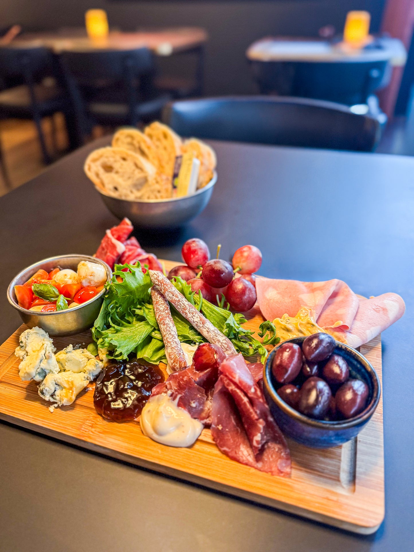 Nyhed hos Vin & Venner: Sommer-tapas til Hype-pris