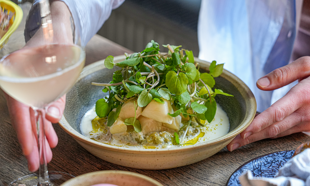 Restaurant Menendez klar med 10 serveringer til 325 kr.