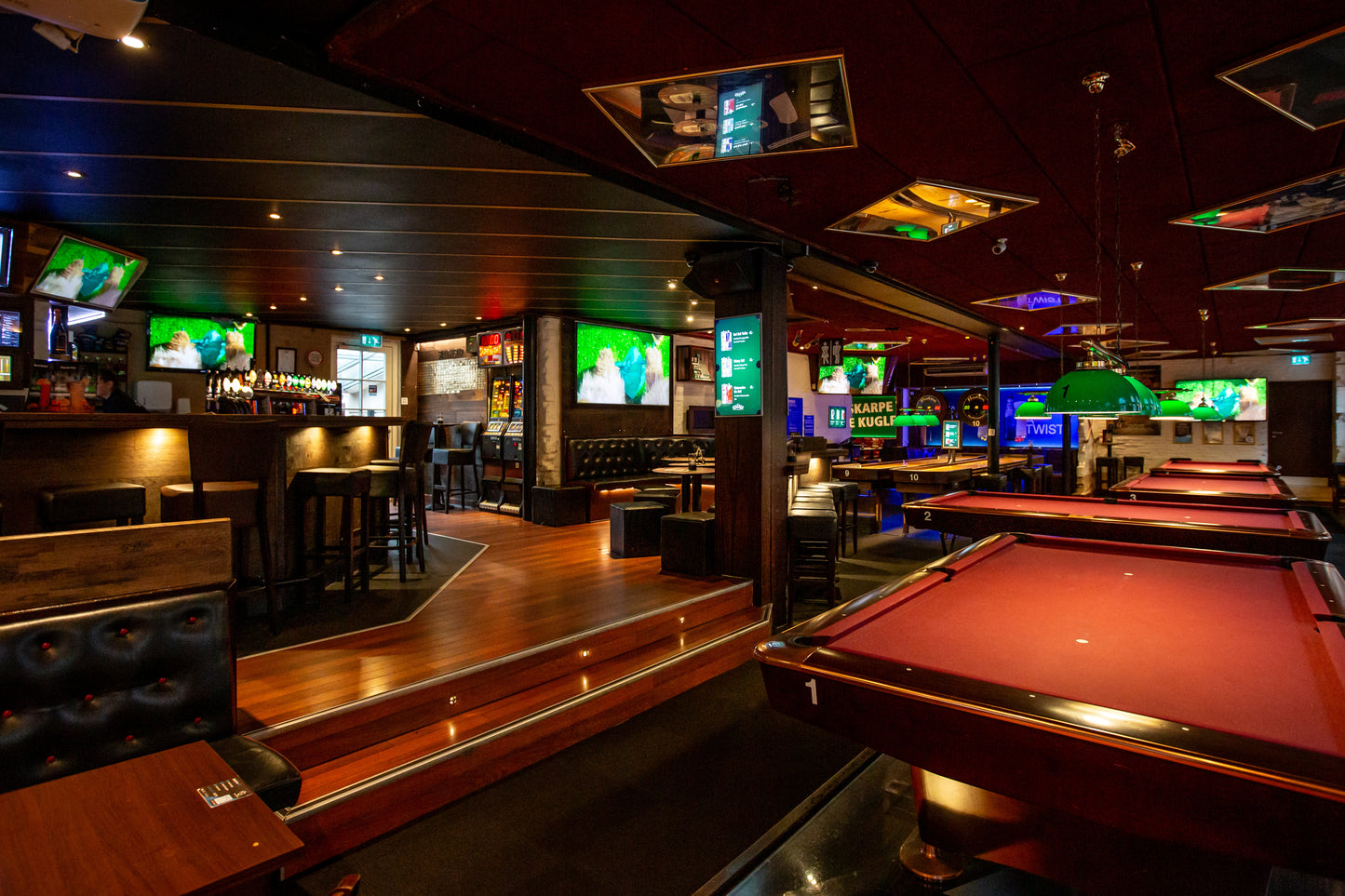 Vildt tilbud hos Stalden Pool & Sportsbar: Få en times pool og valgfri drikkevarer til kun 149 kr.