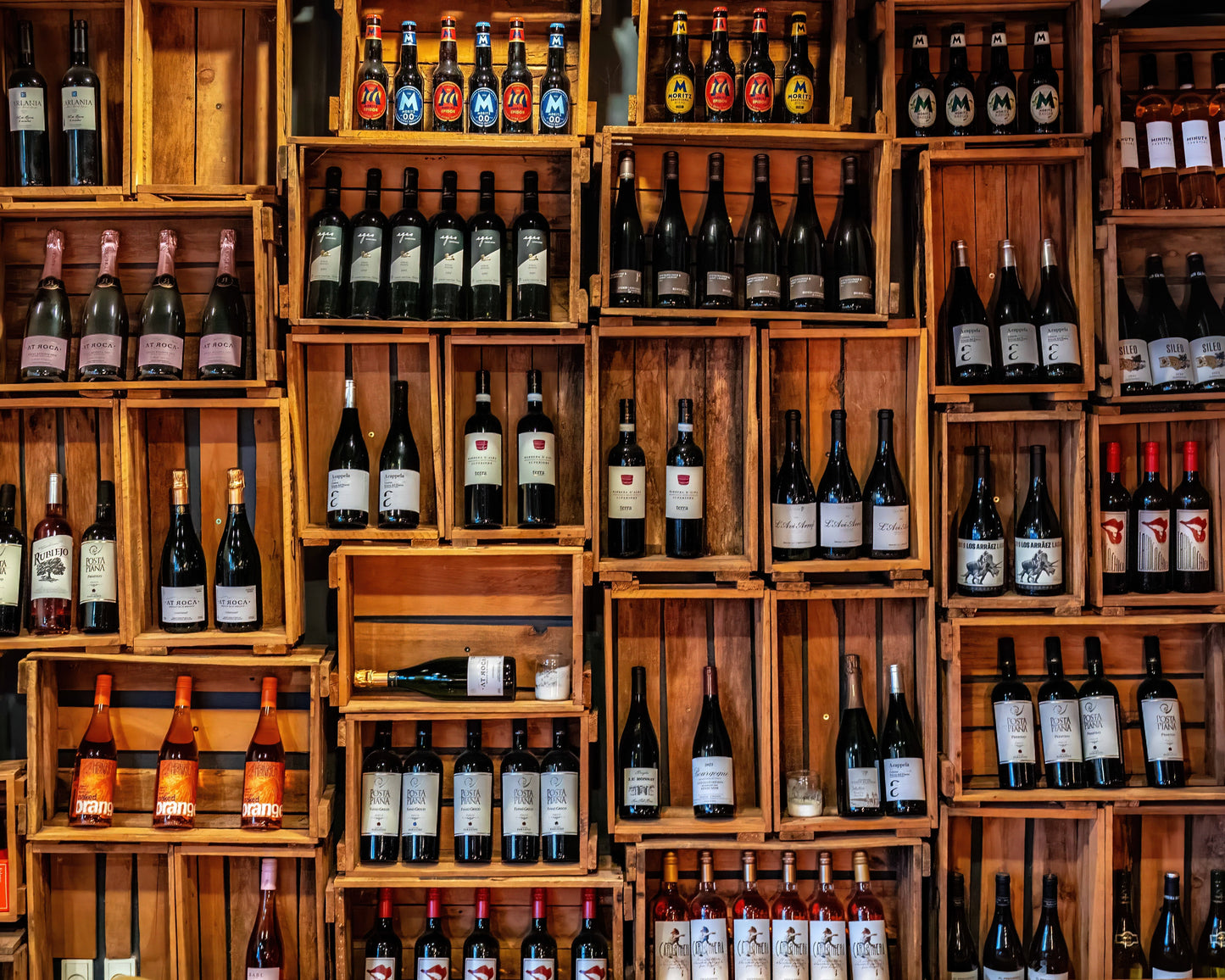 Spar 33 % på lokal Aarhus-favorit – tapas og vin til under 200 kr.
