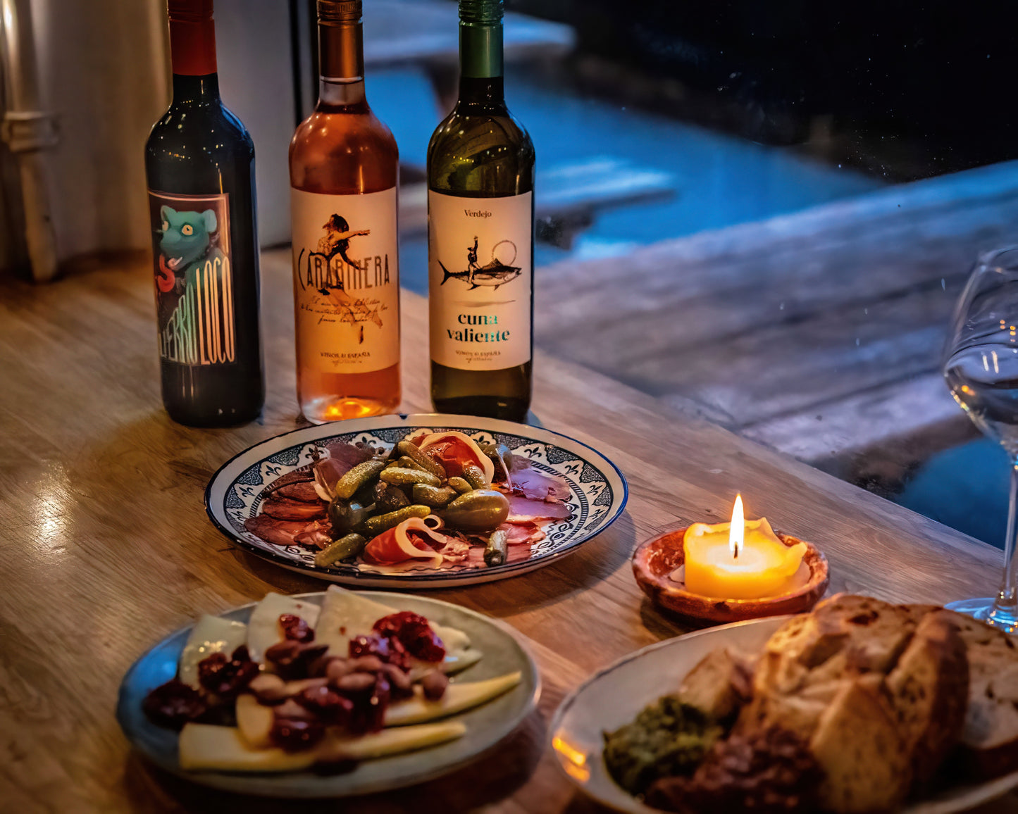 Spar 33 % på lokal Aarhus-favorit – tapas og vin til under 200 kr.
