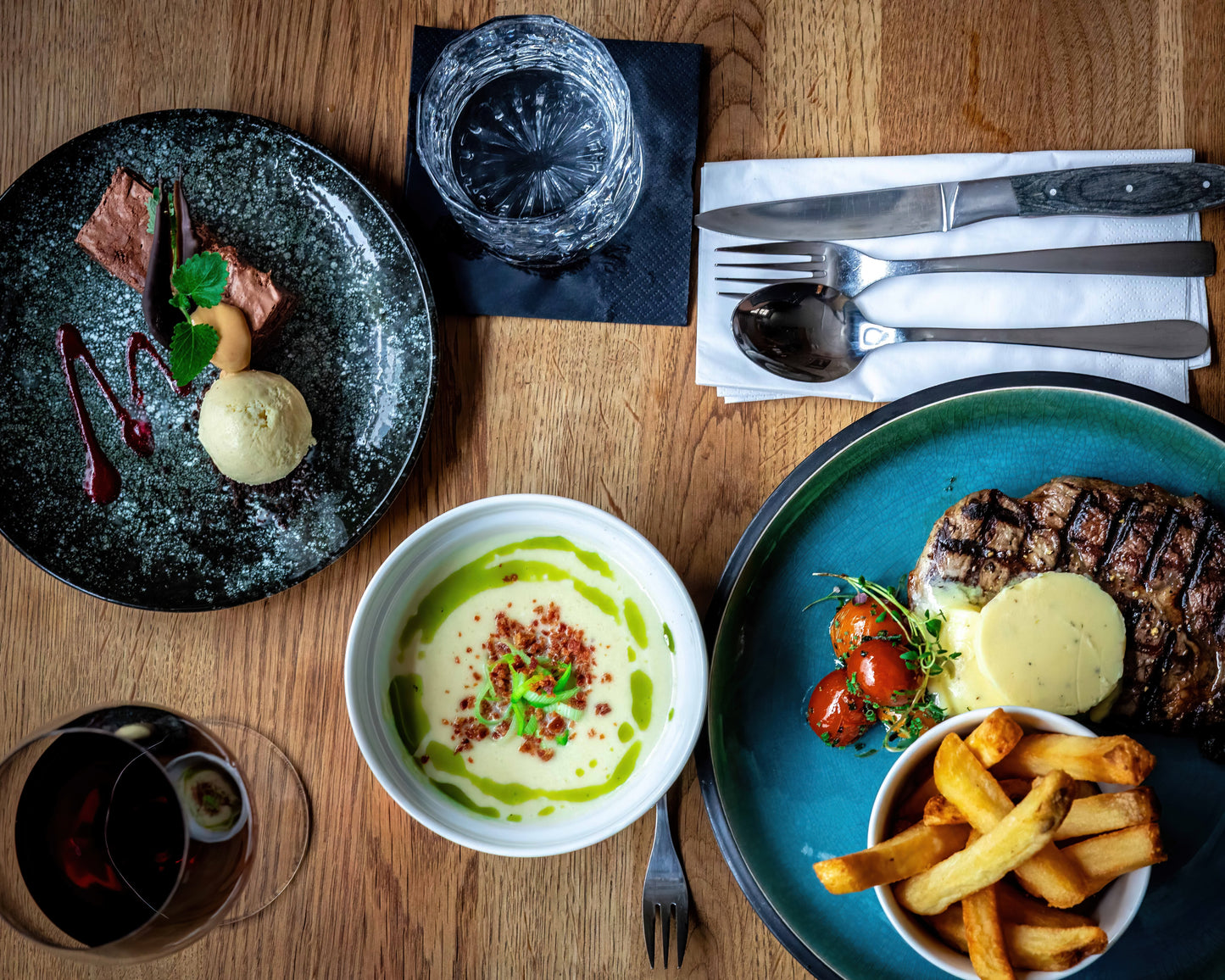 Spar hele 33 %: 3-retters gastropub-menu hos Tír na nÓg