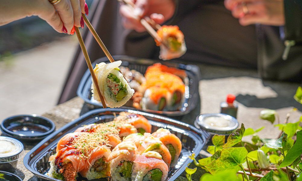 Kom i sushi-himlen med Hype: Få luksus-sushi i Aalborg til 2 personer for kun 229 kr.
