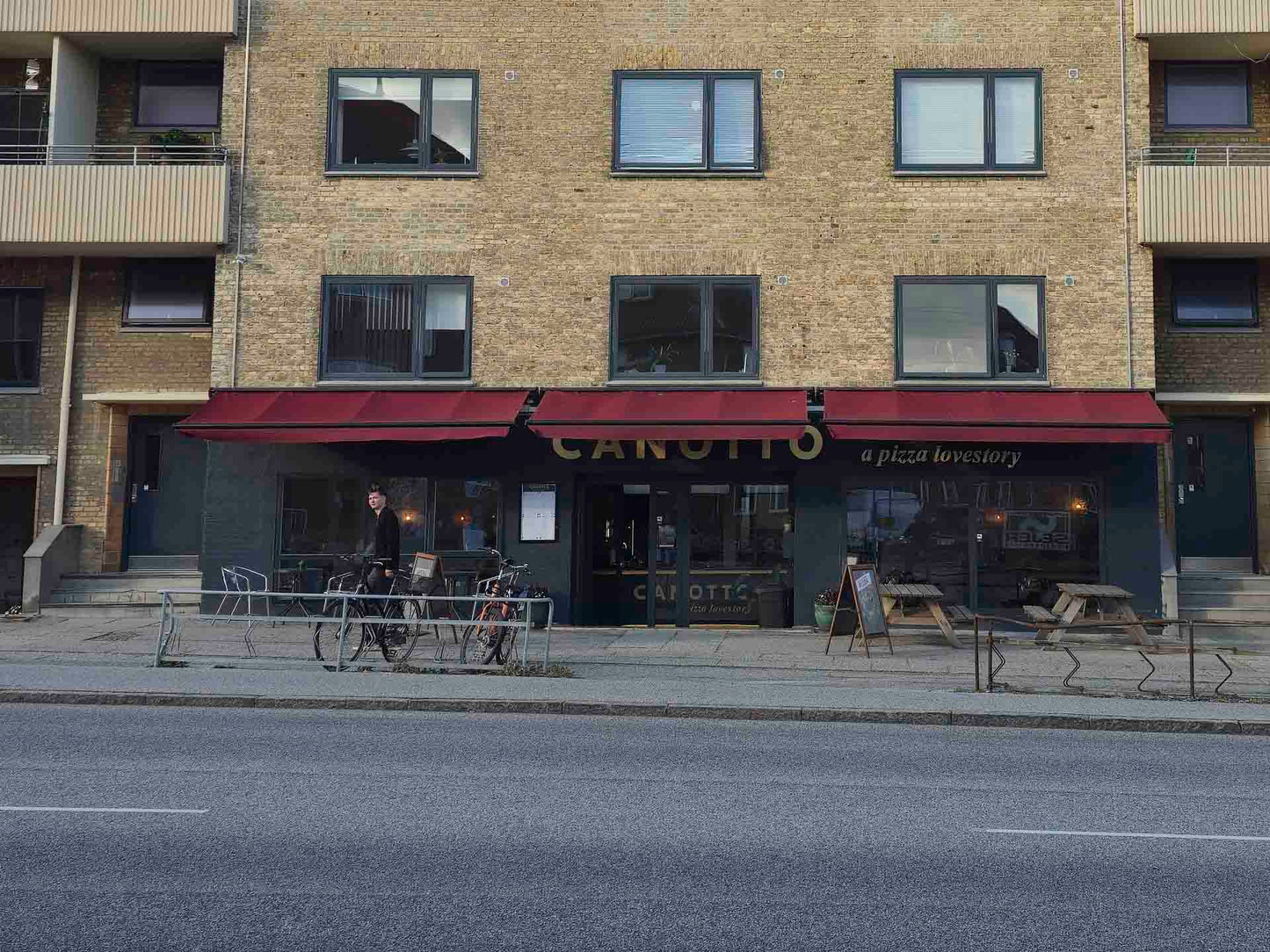 Spar 53% på en 3 retters menu hos populær italiener i Aarhus til KUN 178 kr.