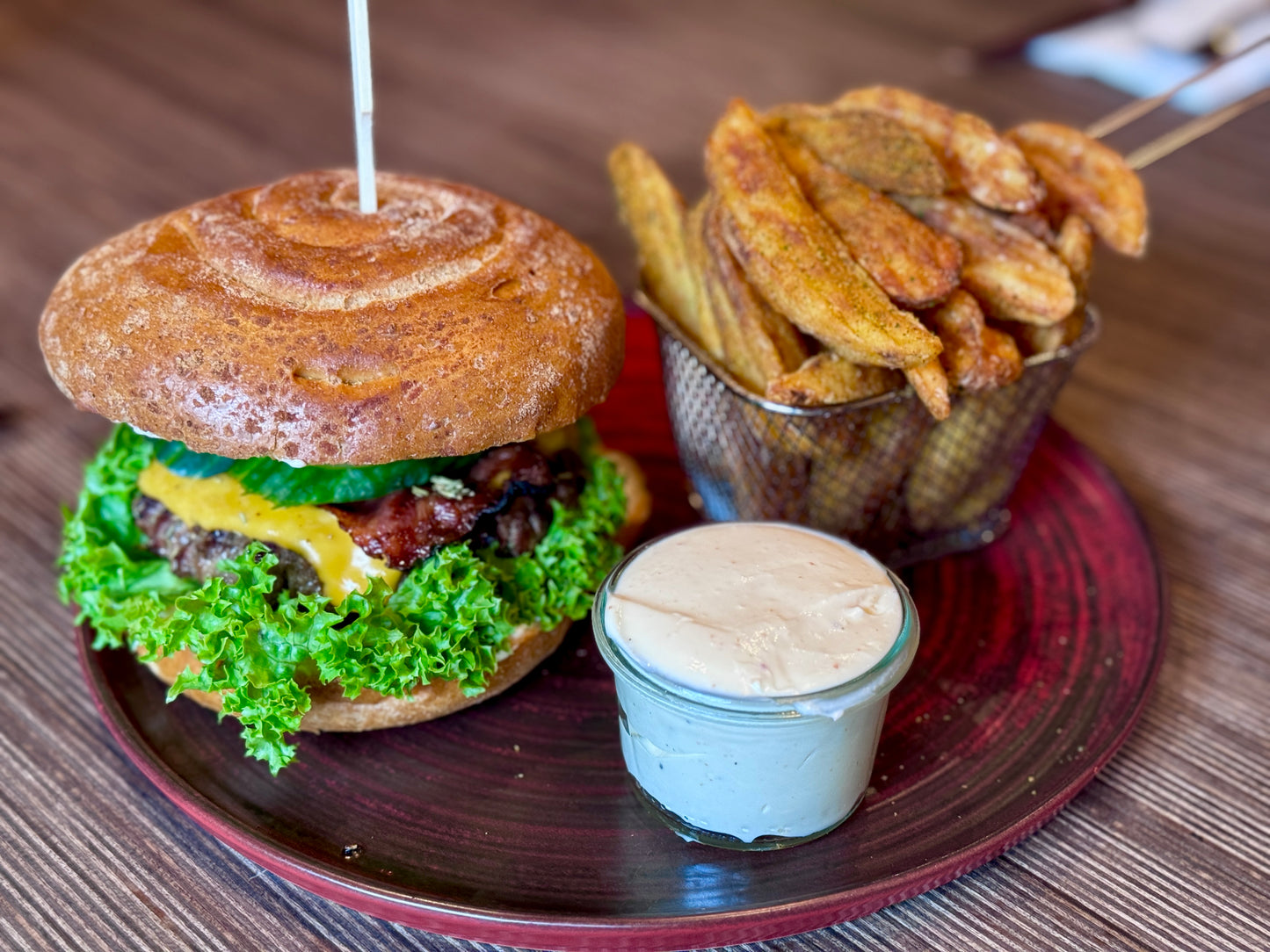 Burgerfavoritter på TOVET til kun 99 kr.
